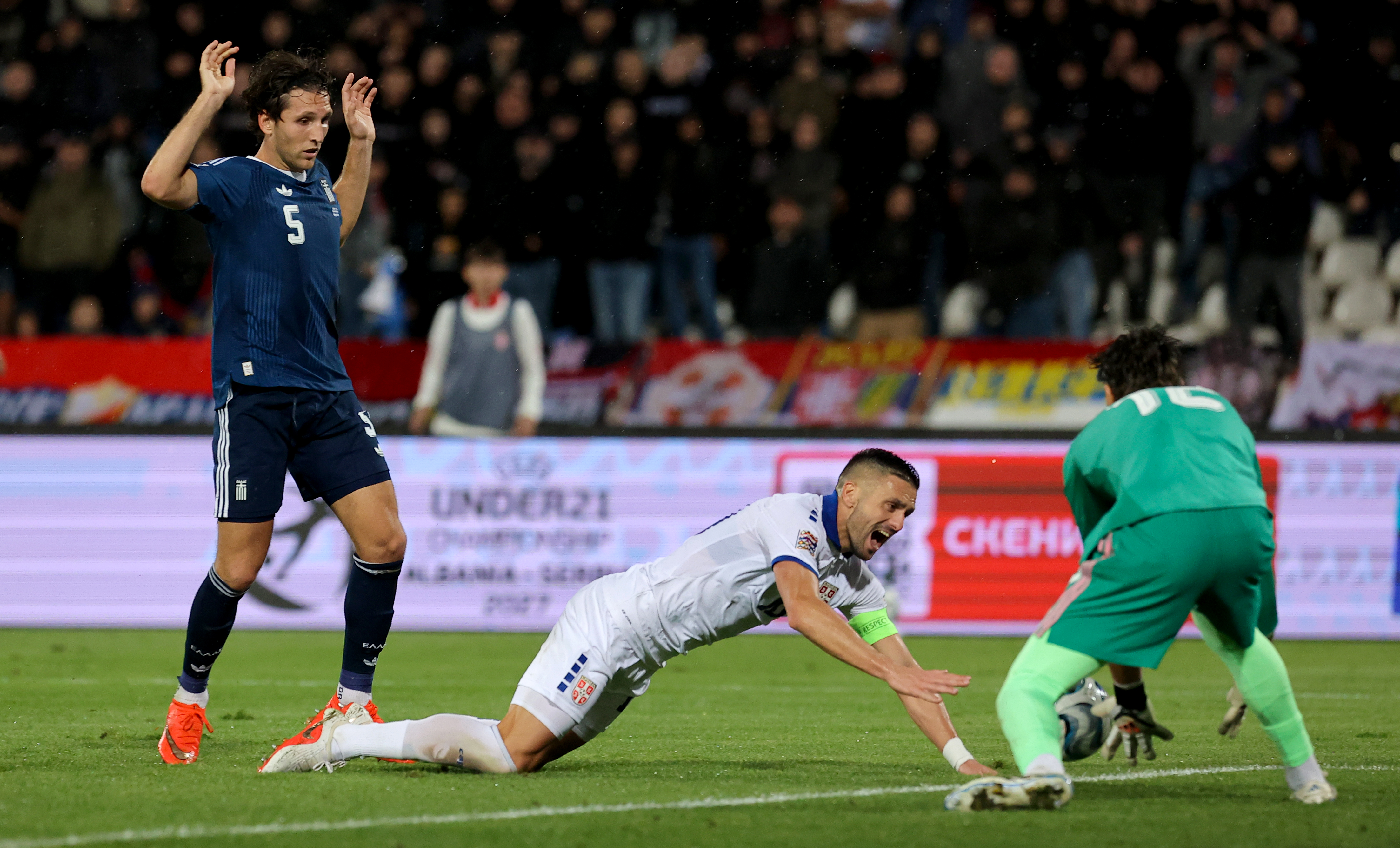 serbia-greece-65933272