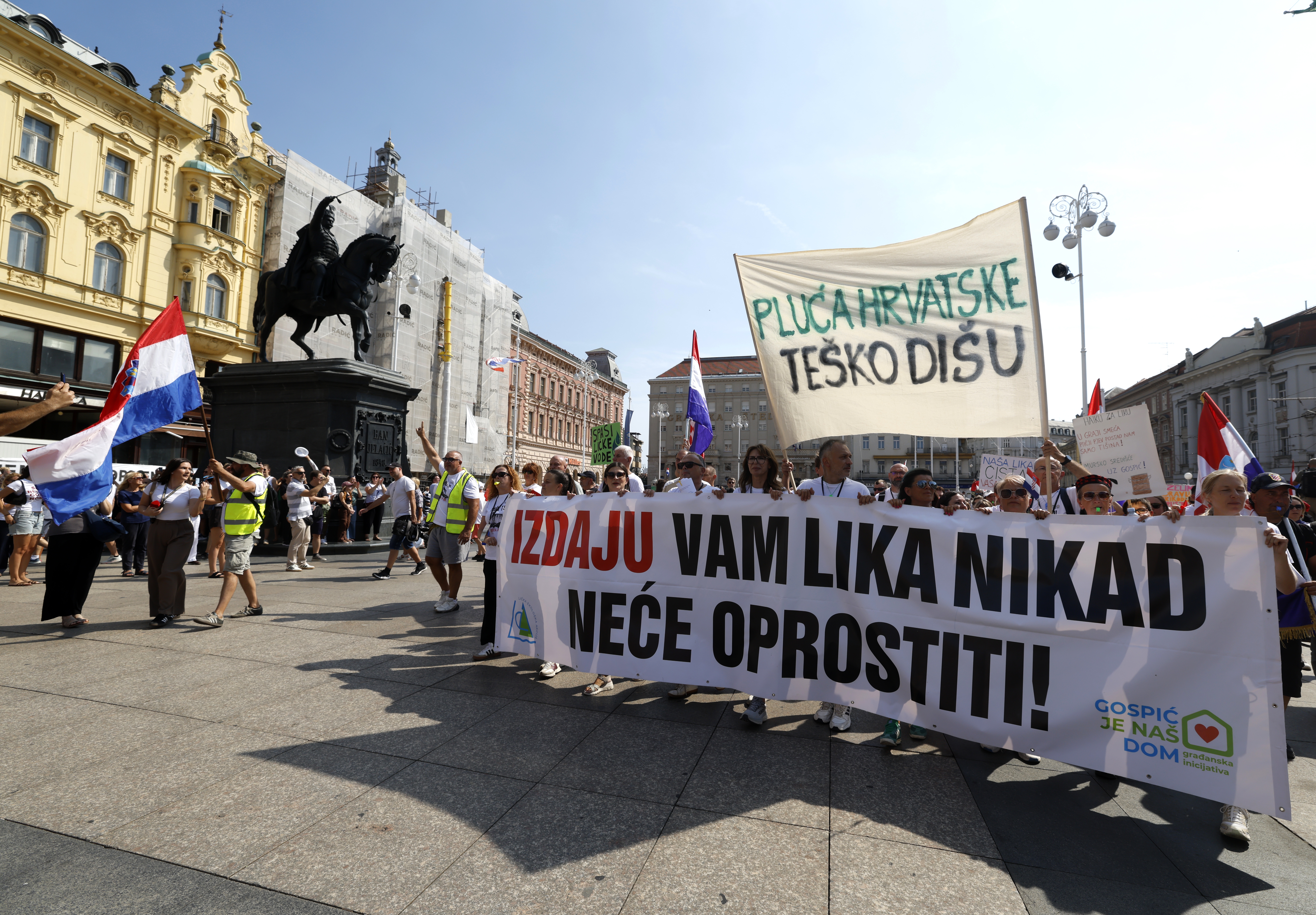 Protest „Hodaj za Liku, hodaj za Hrvatsku“ u Zagrebu  14264262.jpg