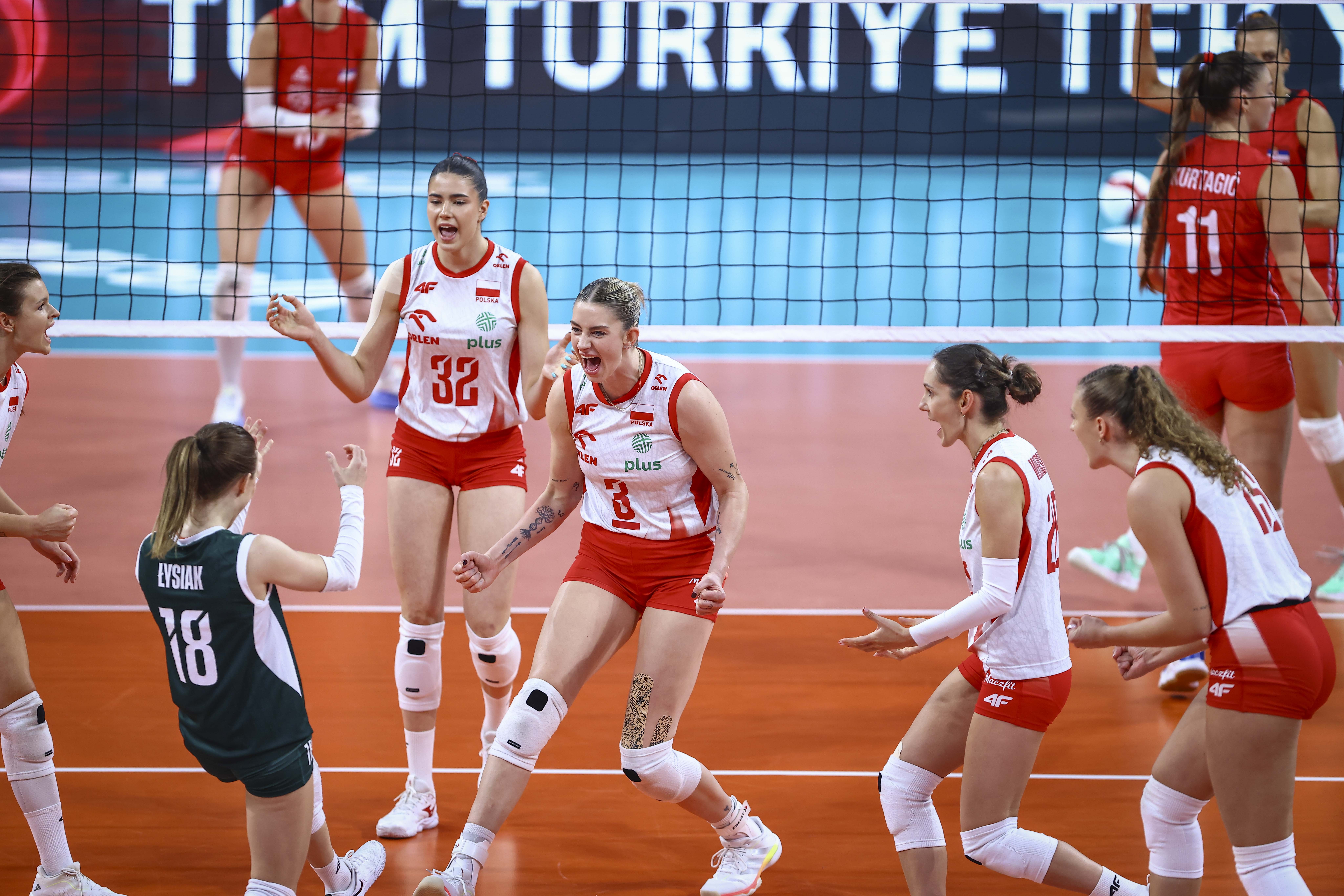 153621_cev04_28
