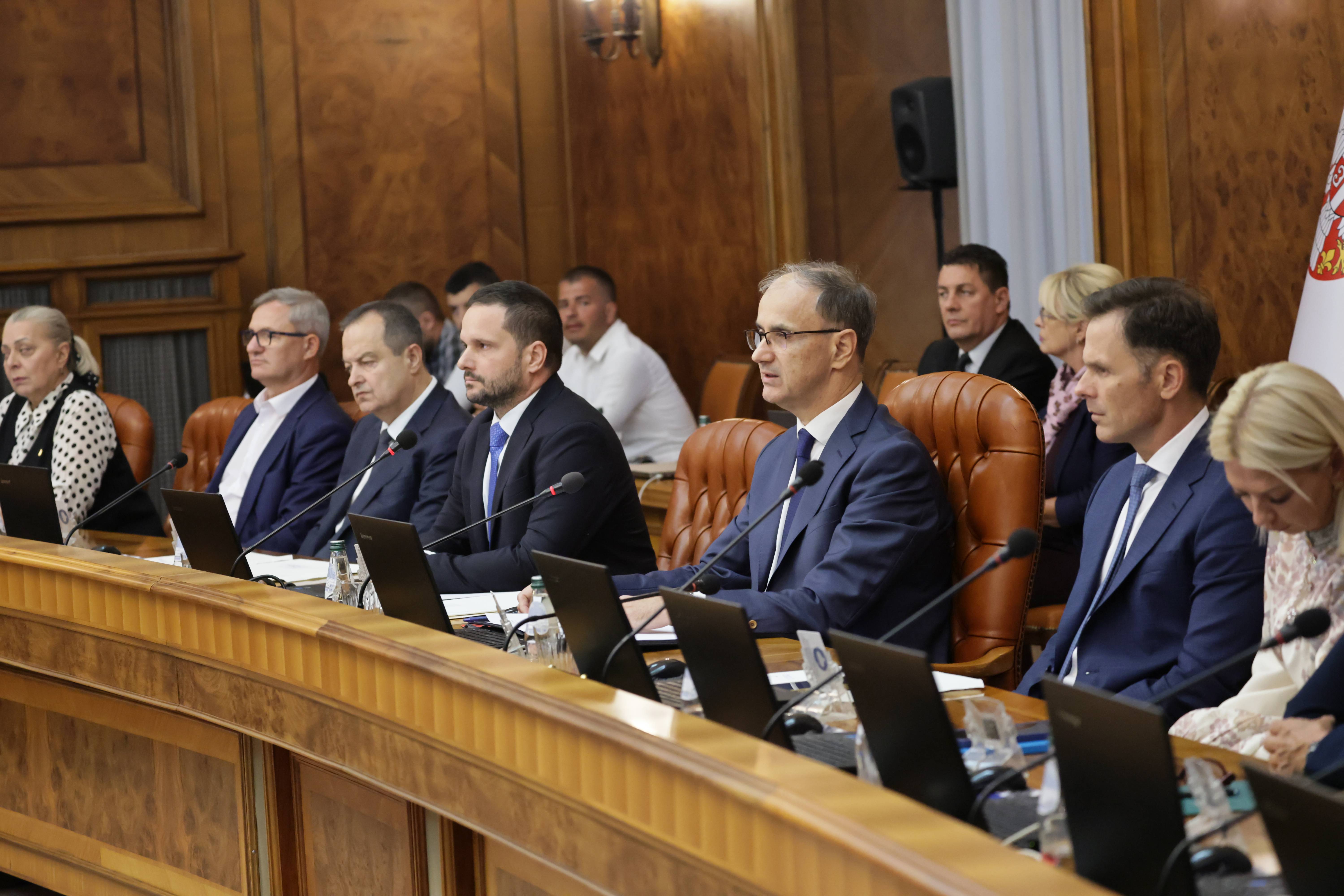 Vanredna sednica Vlade Srbije (6).jpg