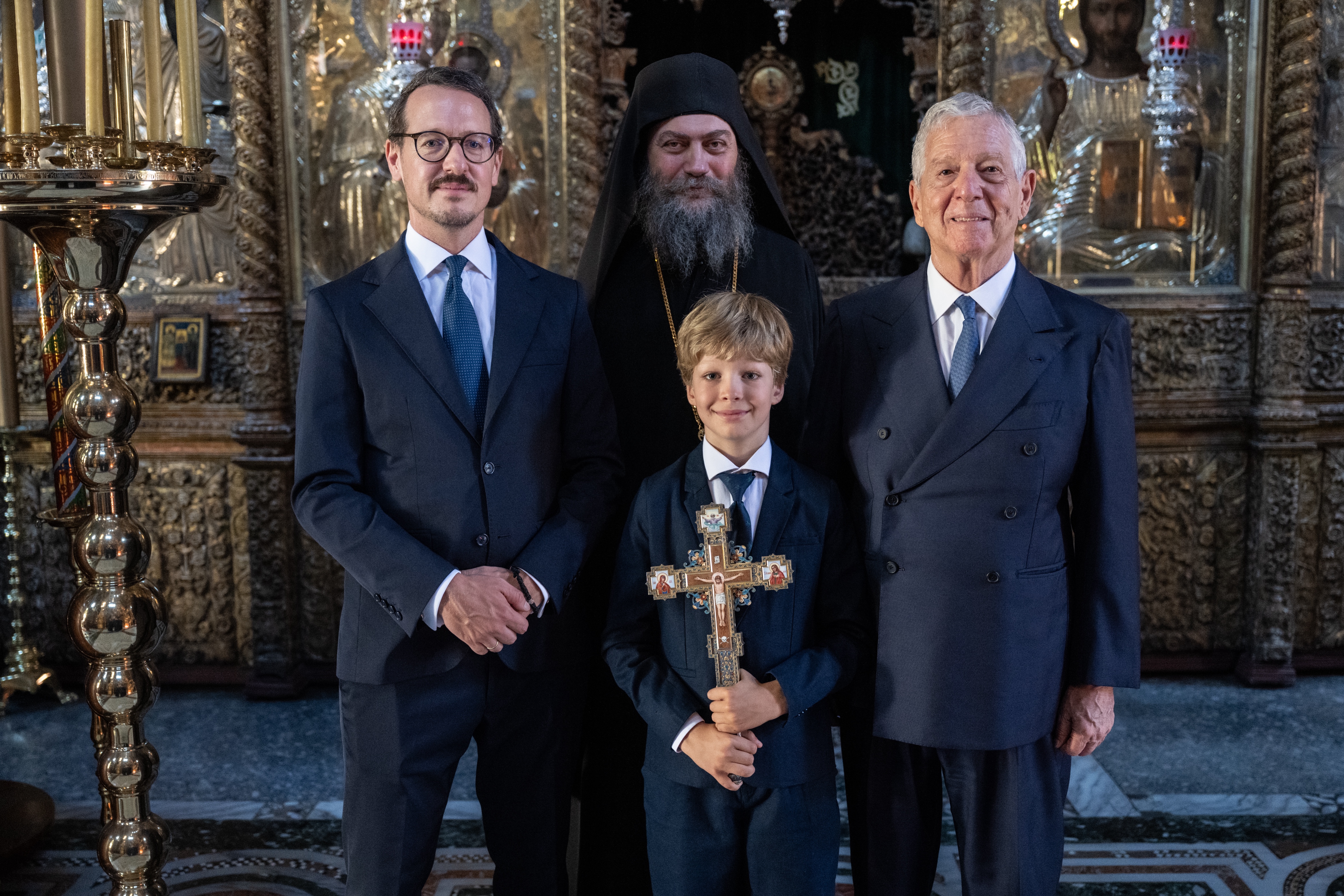 Foto Milutin Hilandarac 5.jpeg ISTORIJSKI TRENUTAK U HILANDARU! Tri generacije Karađorđevića zajedno na Svetoj Gori, iguman Metodije odlikovan Karađorđevom zvezdom