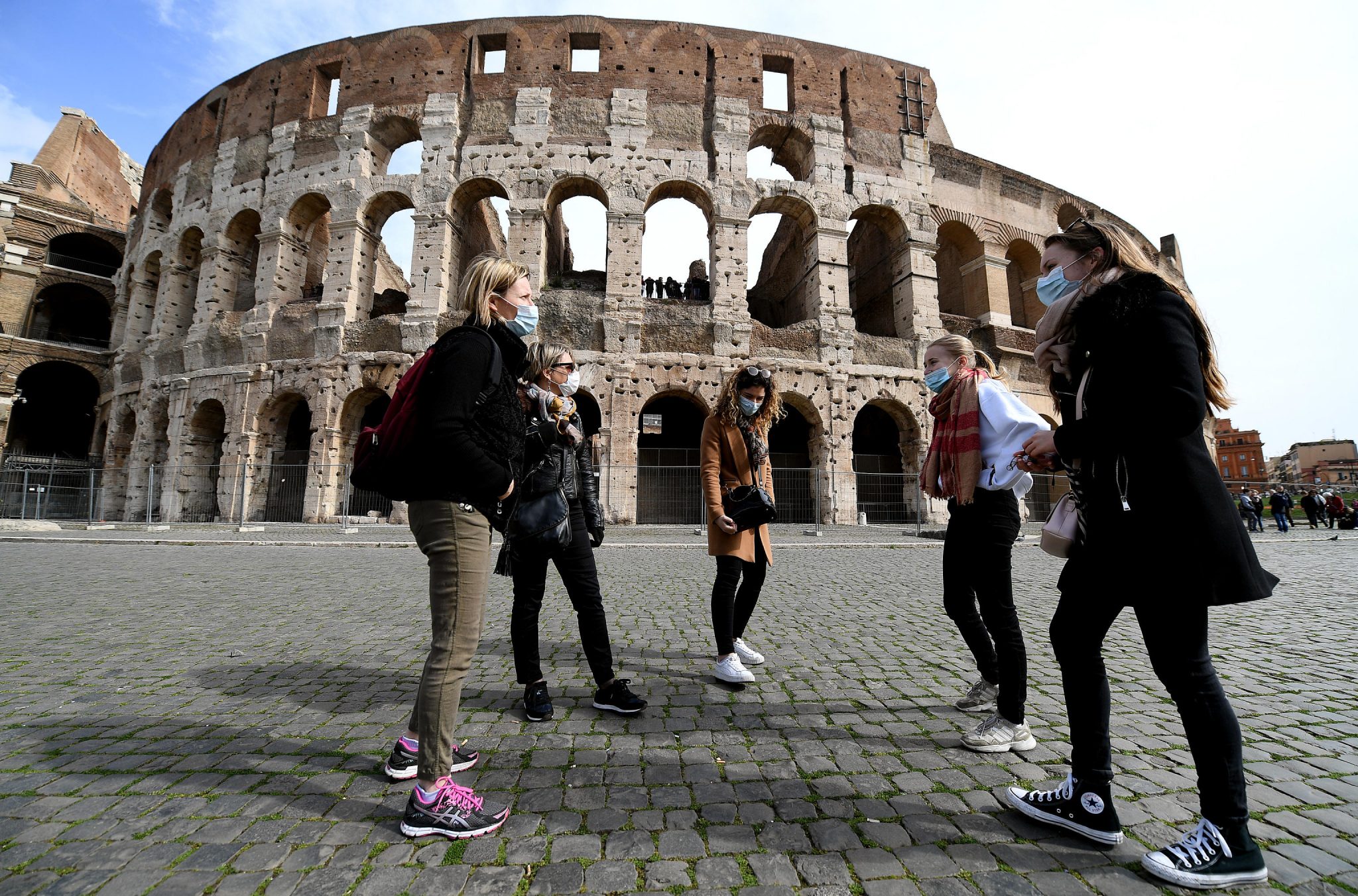 Группа туристов из италии. Туристы в Риме. Турист из Италии. Фотосессия в Риме. Русские в Италии.