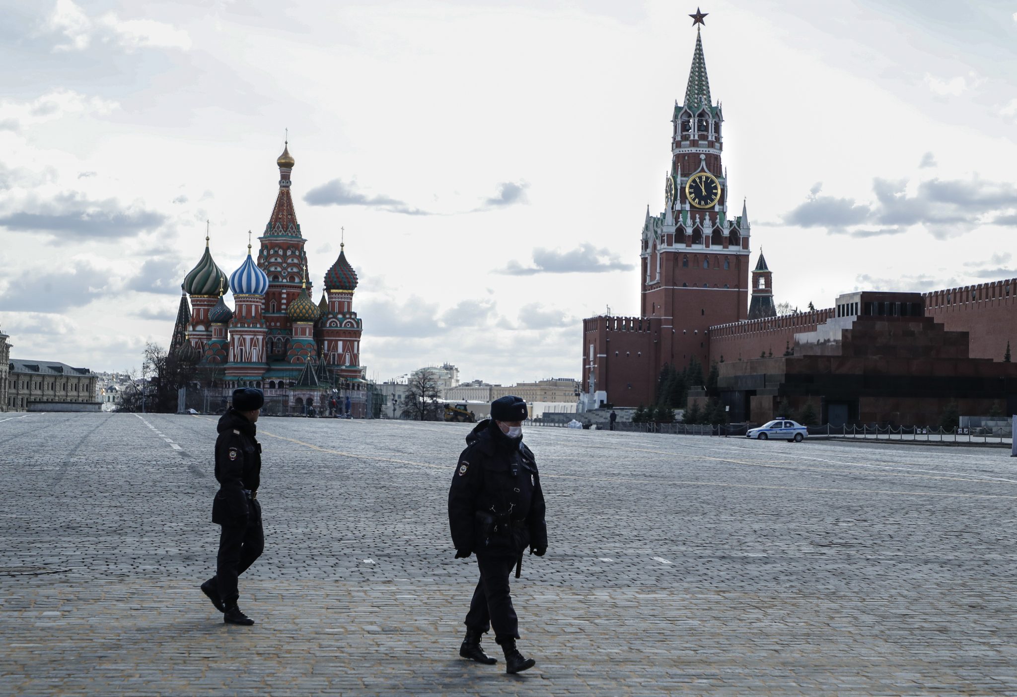 Москва получила. Путин на красной площади. Москва красная площадь Кремль Путин. Кремль и СМИ. Стремоусов Путин на красной площади.