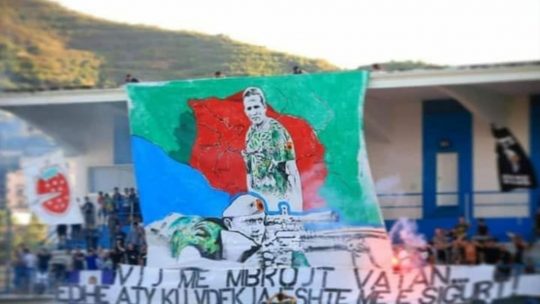 Pretnje navijača Tirane pred meč sa Crvenom zvezdom, UČK, zastava Velike Albanije, presečena jagoda