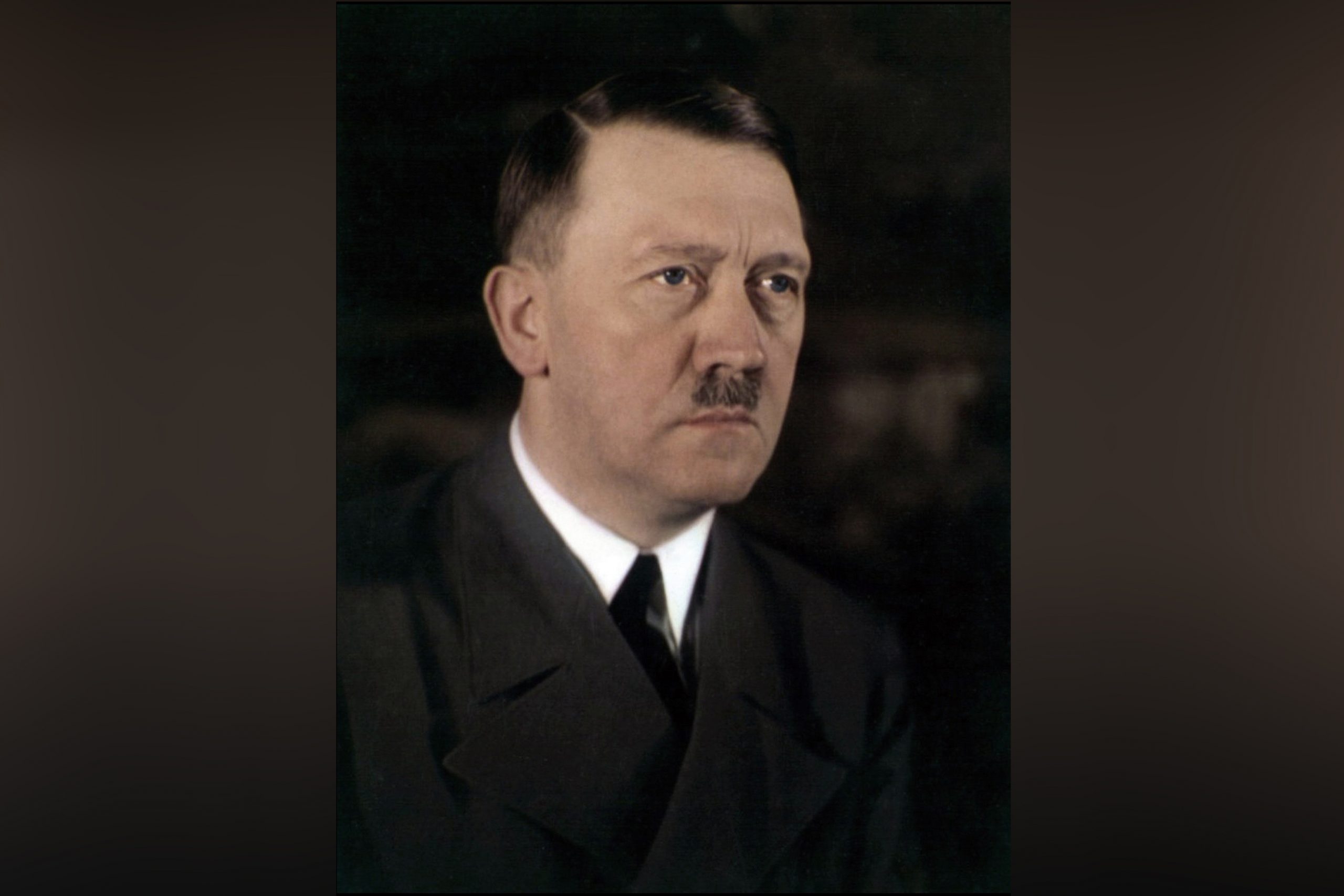 Адольф Гитлер настоящее фото