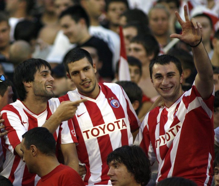 Košarkaši Teodosić, Akesandrov i Ilić podre fudbalere Crvene zvezde sa severne tribine