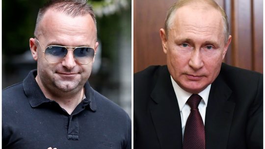 Portreti fudbalera Ognjena Koromana i predsednika Rusije Vladimira Putina