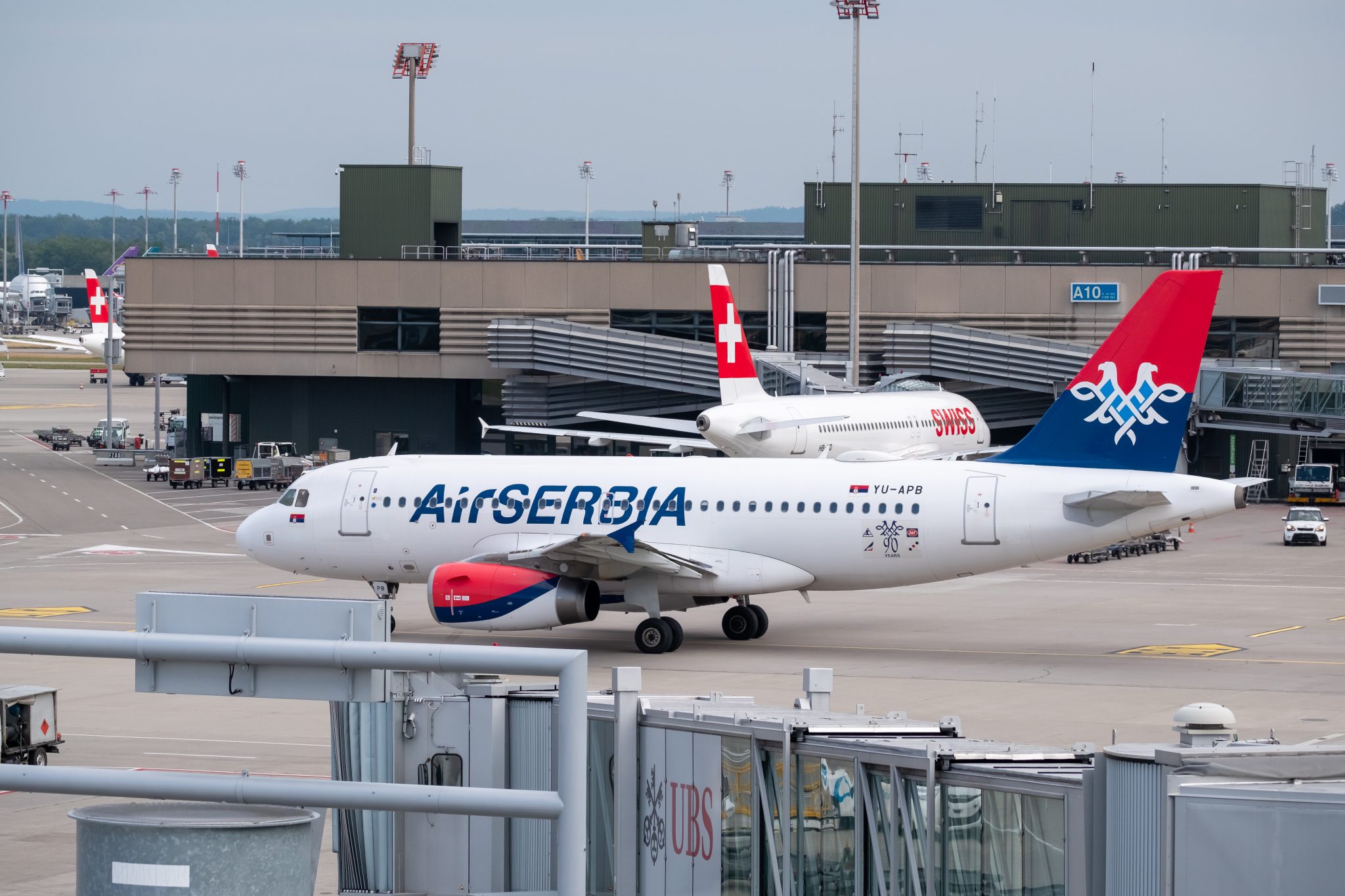 Сочи эйр. Аэр Сербия авиакомпания. Самолёт Air Serbia. Авиакомпания сербские авиалинии. ATR 72 Air Serbia.