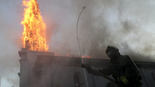 Zapaljena crkva u Čileu