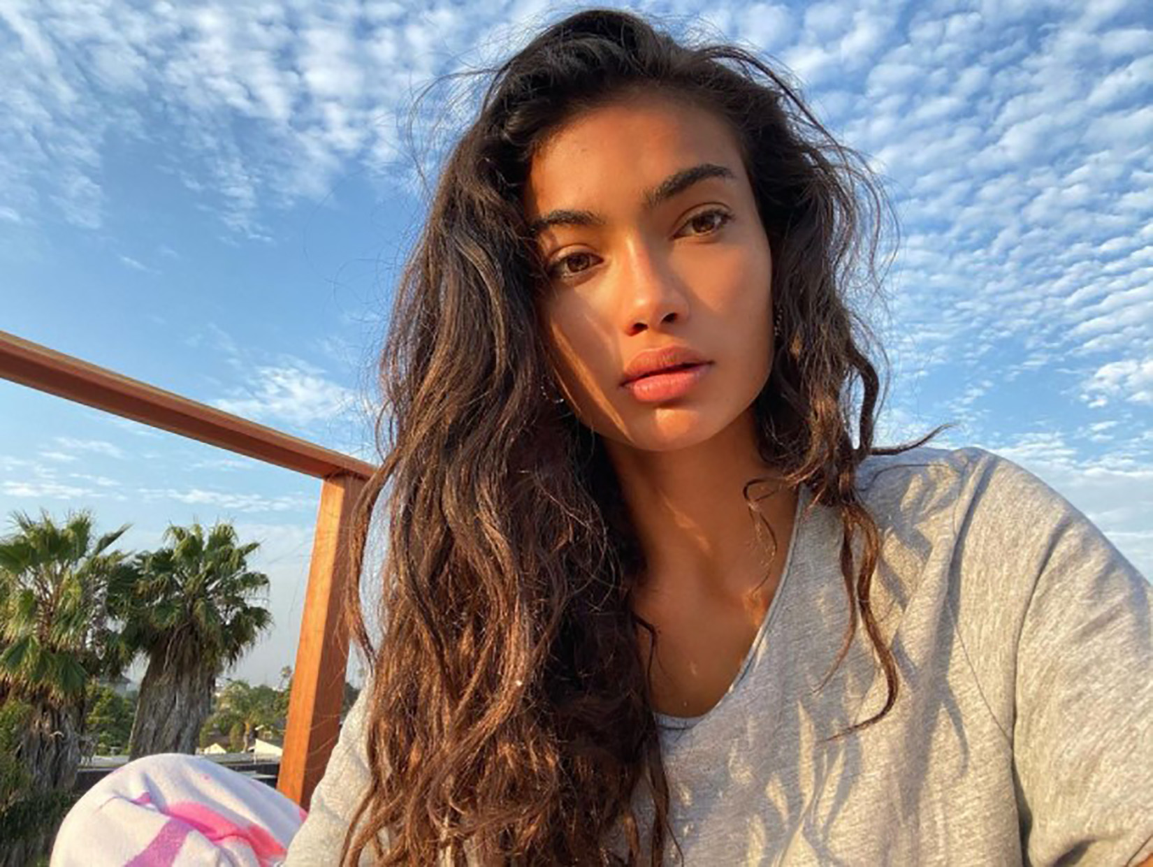 Secret kelly. Kelly Gale. Келли Брайт. Кассандра Келли фотомодель. Келли Гейл фото.