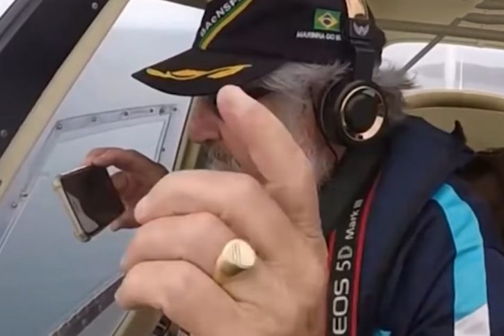 Whoops! Man dropped iPhone from plane while it was filming - YouTube - 0 04