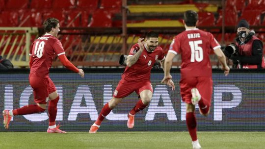 Aleksandar Mitrović slavi gol za reprezentaciju Srbije