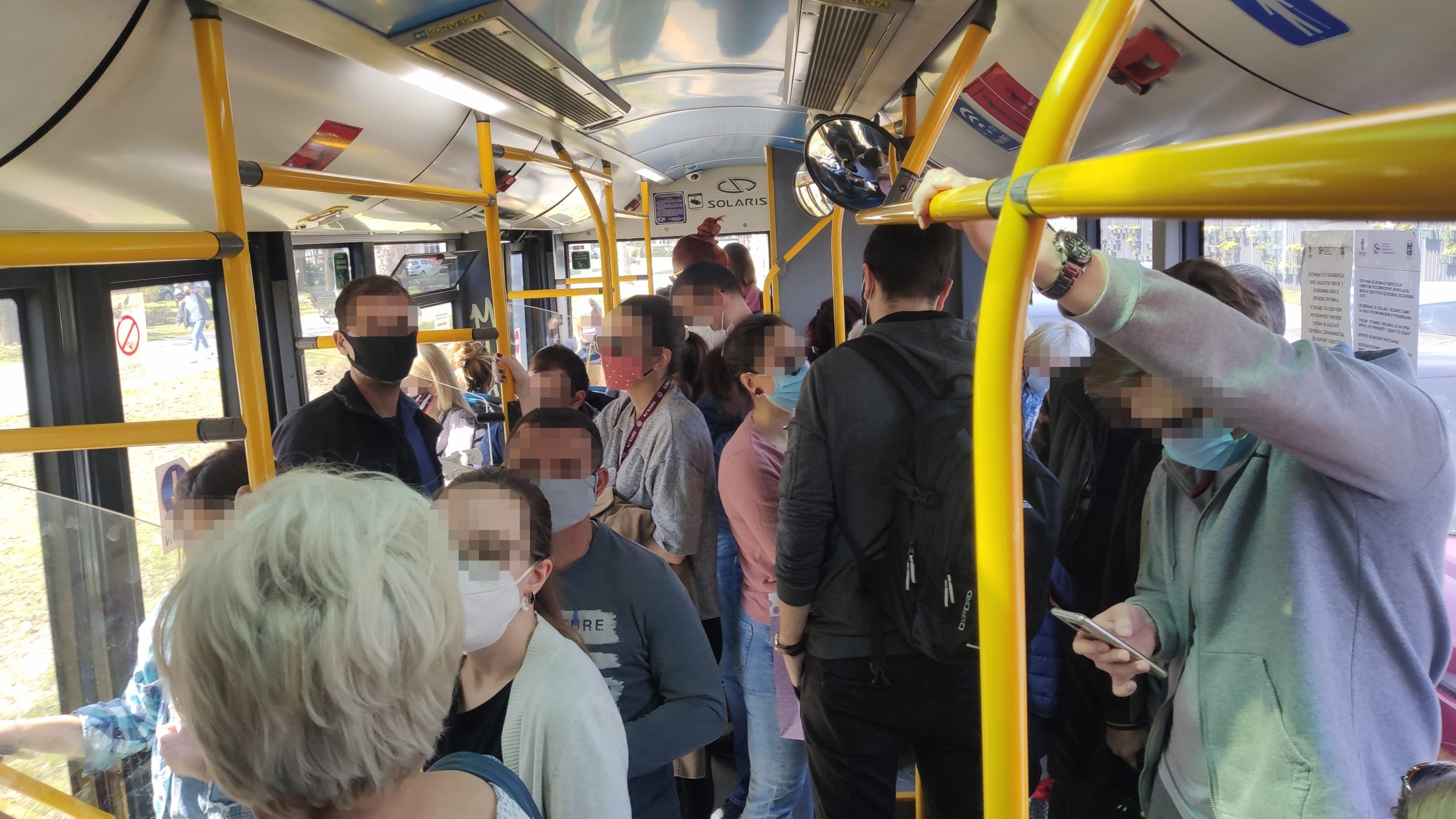 GSP, autobus, gradski prevoz, javni prevoz, gužva, maska, maske