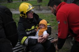 Požar, Novi Beograd, beba