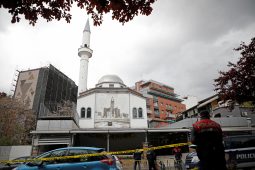 Tirana, džamija napad