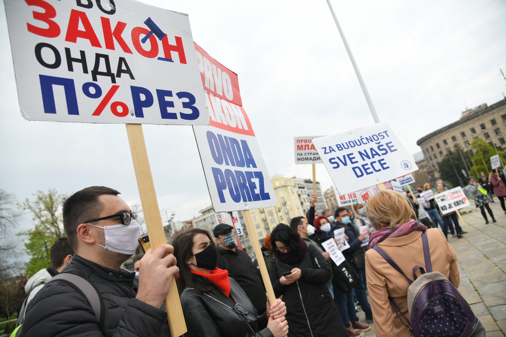 Frilenseri ispred Skupstine Srbije, protest