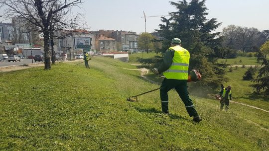 Zelenilo uredjenje park sisianje trave