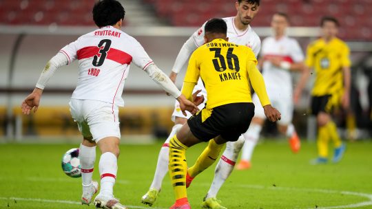 VfB Stuttgart v Borussia Dortmund