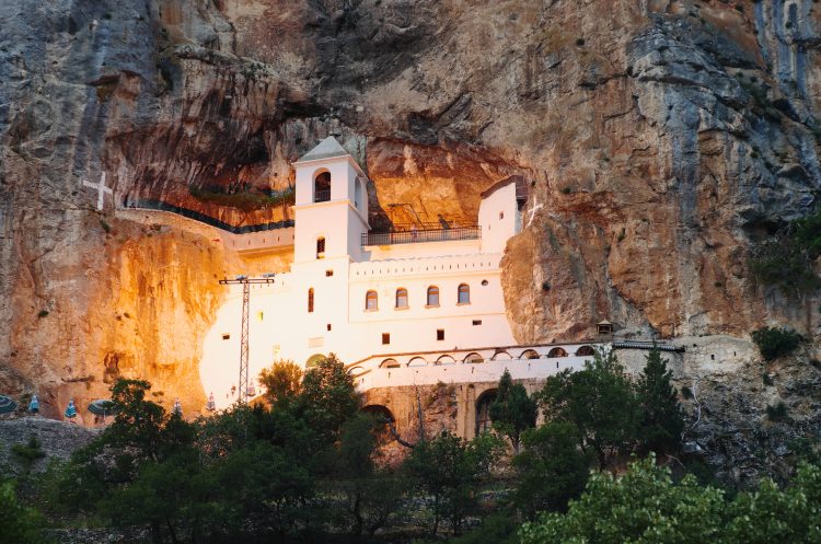 manastir Ostrog