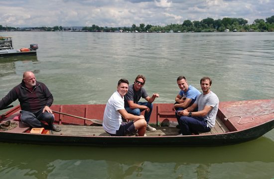 Kecmanović i Nalbandijan vozili se čamcem
