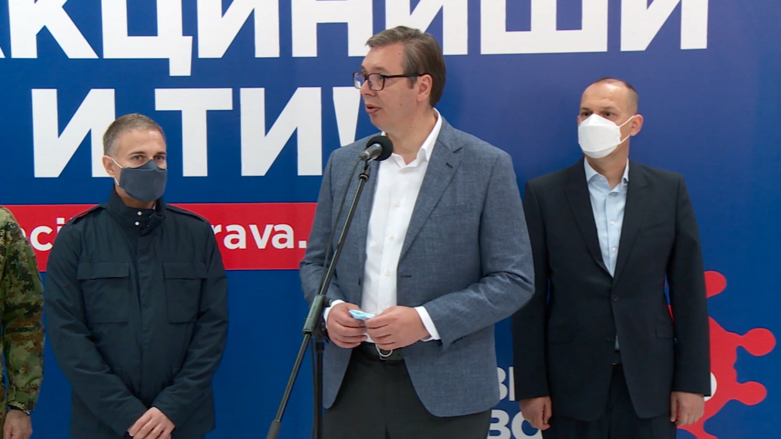Aleksandar Vučić, kasarna, vojska, vakcinacija