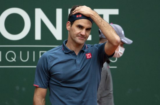 Federer poražen u Ženevi u prvom meču Pablo Anduhar