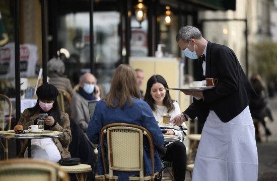 Pariz, otvoreni restorani