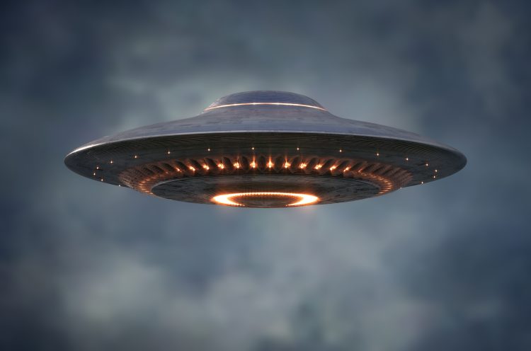 Leteći tanjir, NLO, UFO, vanzemaljci