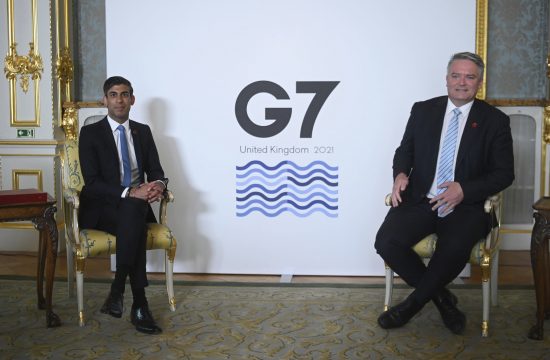 g7