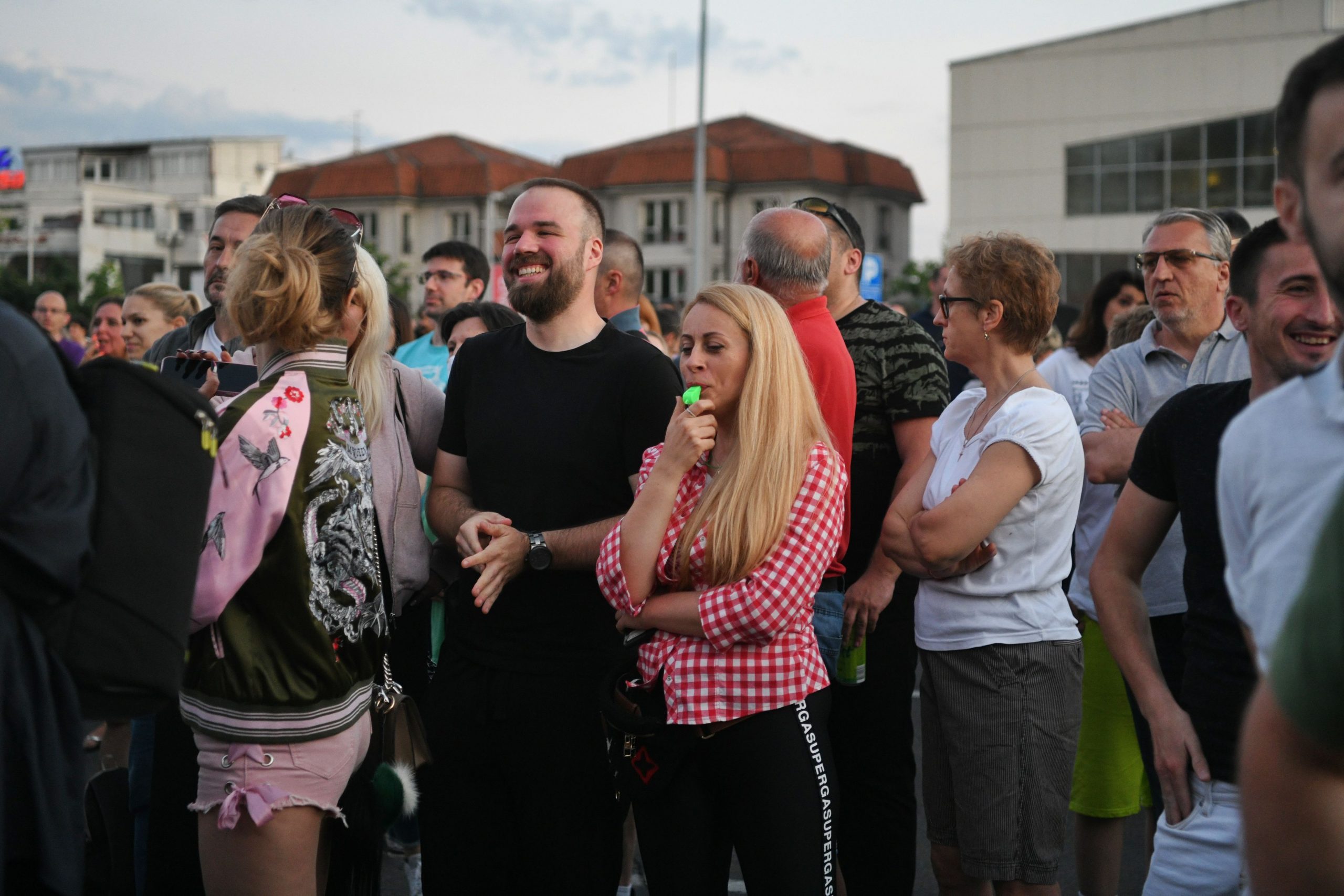 Protest, stanari bloka 37, blok 37, protest protiv izgradnje poslovnog objekta