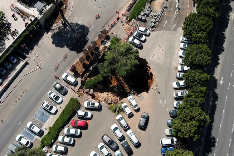 Jerusalim, rupa, parking