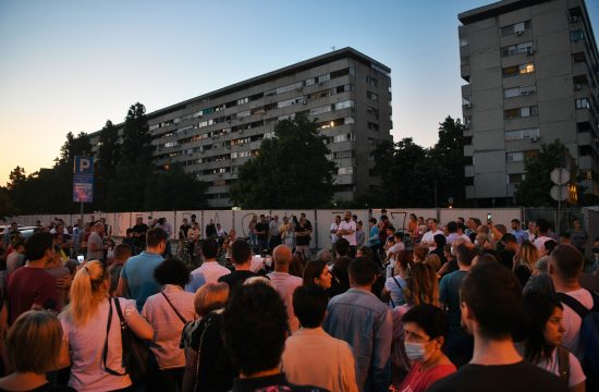 Protest, stanari bloka 37, blok 37, protest protiv izgradnje poslovnog objekta