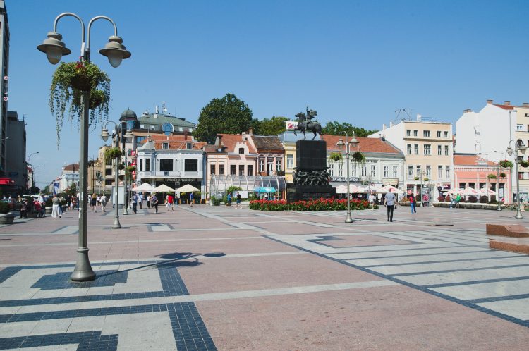 Niš, grad Niš, Srbija, centar grada, spomenik, glavni trg u Nišu
