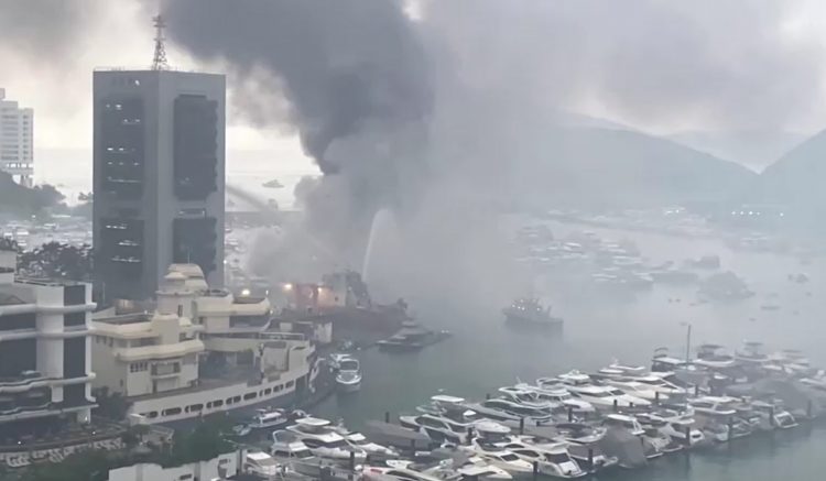 Požar Hongkong luka, marina