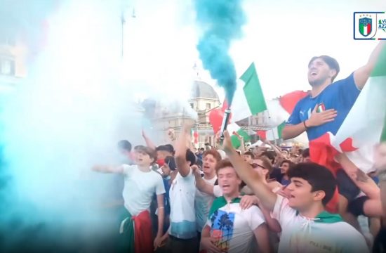 slavlje navijača italije tokom utakmice sa austrijom euro 2020