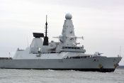Britanski razarac HMS Defender