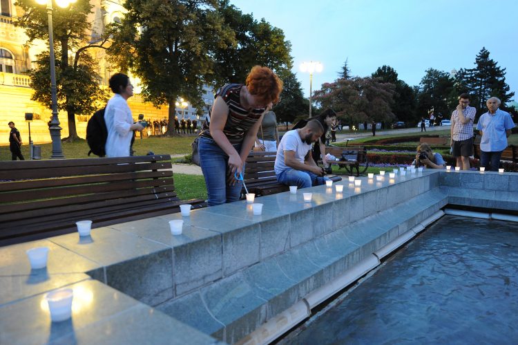 Paljenje sveća, Predsedništvo, Srebrenica