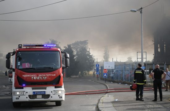 Luka Beograd, požar, magacin