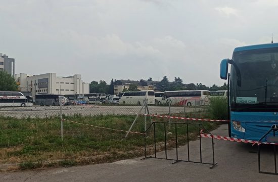 Niš, parking Kliničkog centra Niš, KC Niš, Klinički centar Niš, autobusi SNS