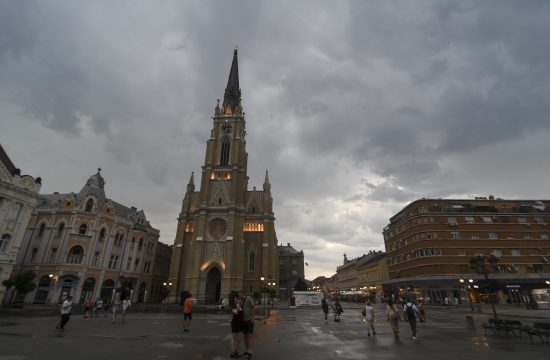 Novi Sad, Nevreme, kiša, oluja, crno nebo, letnja kiša, letnji pljusak