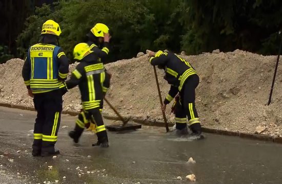 Sređivanje štete u Nemačkoj nakon poplava