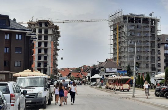 Zlatibor gradnja izgradnja gradiliste objekat objekti stambena naselja