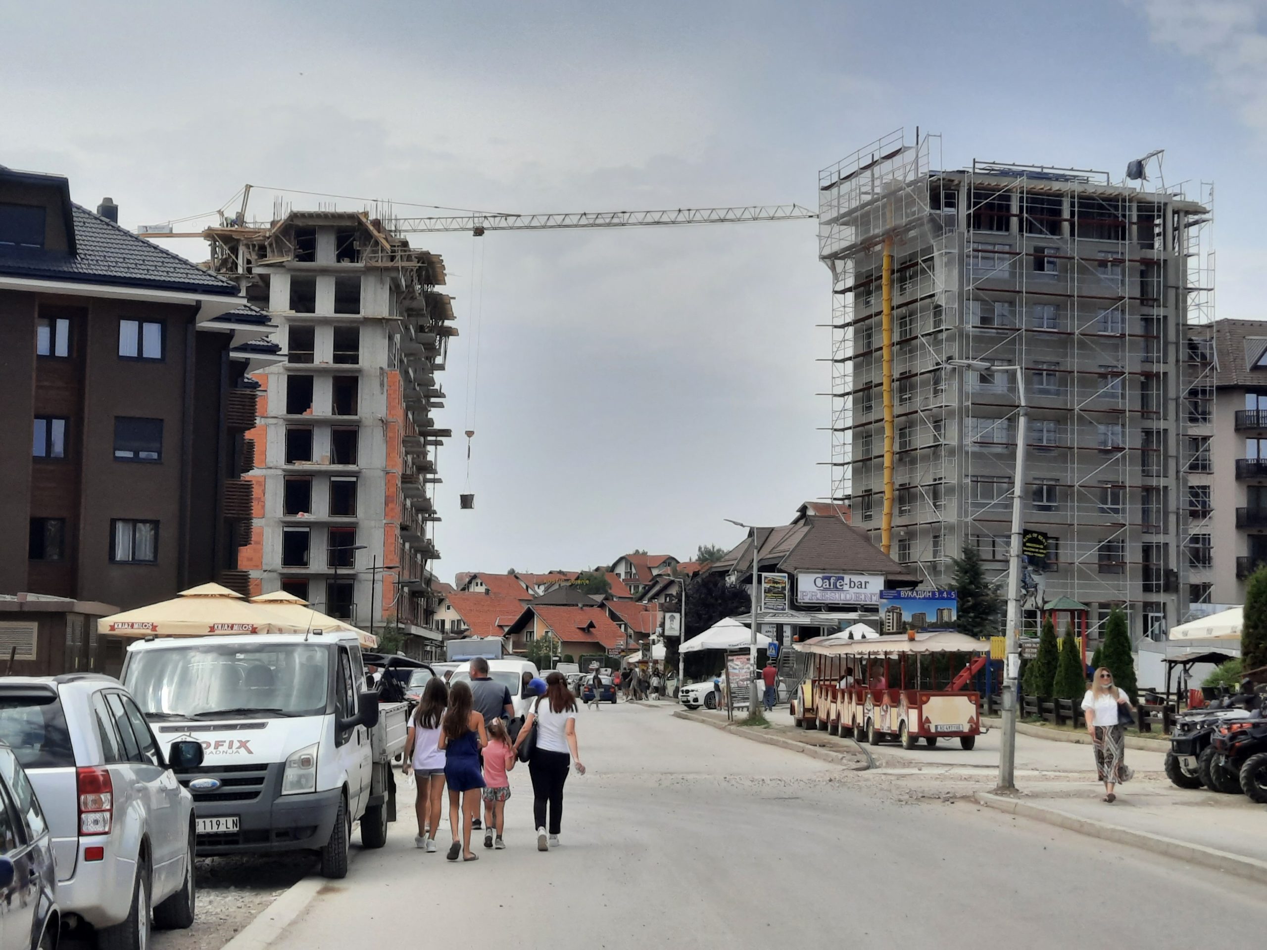 Zlatibor gradnja izgradnja gradiliste objekat objekti stambena naselja