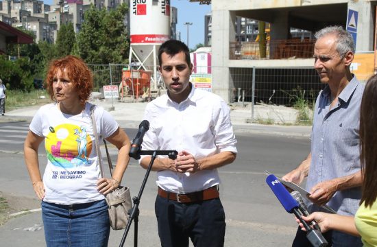 Smiljka Tomanovic, Dobrica Veselinovic i Branislav Tomic