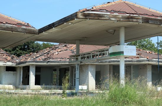 Zapusteni motel kraj autoputa Beograd-Presevo