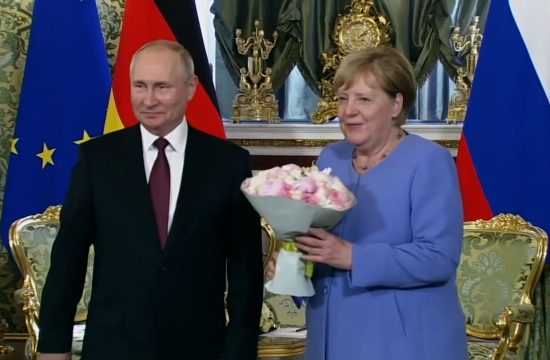 Putin i Merkel u Moskvi