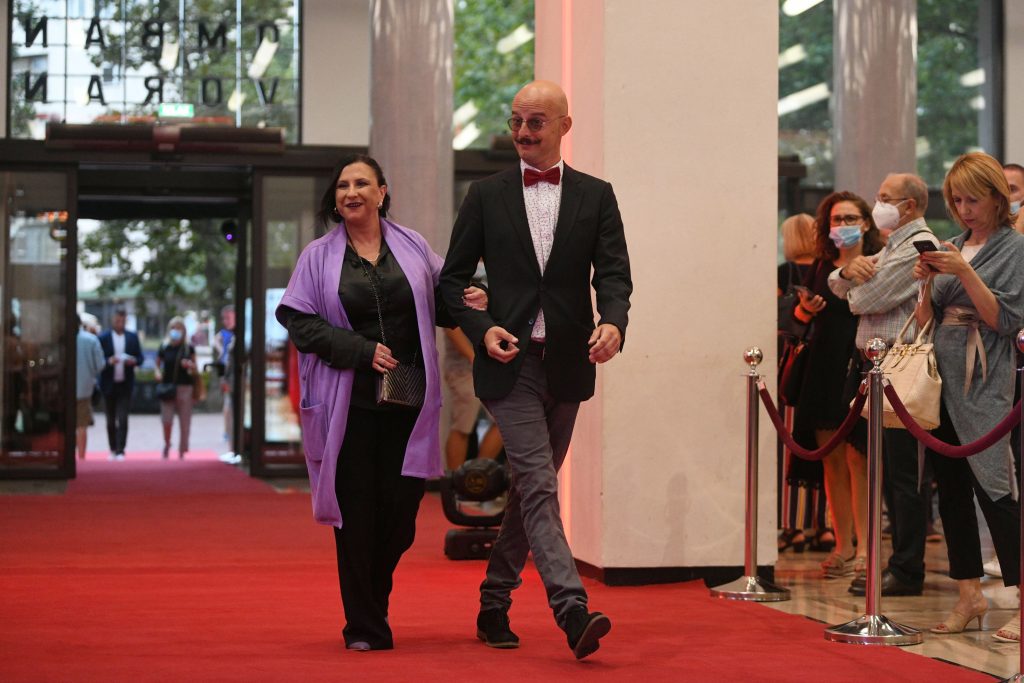 Mirjana Đurđević i Nikola Vujović, Mirjana Djurjdević Beograd 24.08.2021. Premijera filma Nečista krv, greh predaka u Kombank dvorani. Kombank dvorana, bivši Dom sindikata, film Nečista krv