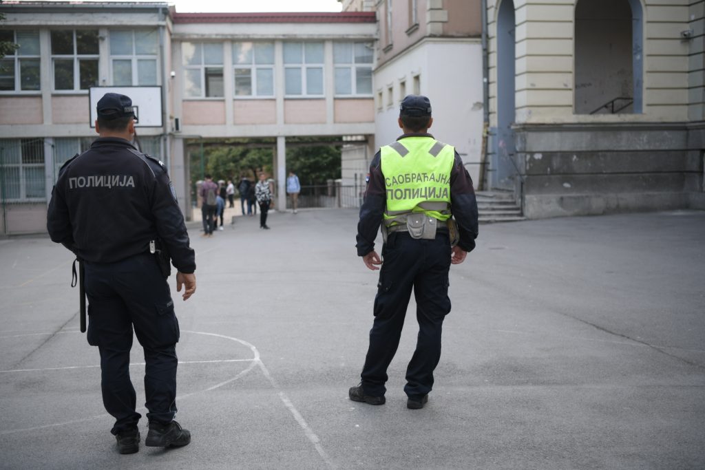 Polazak skola djaci ucenici osnovci