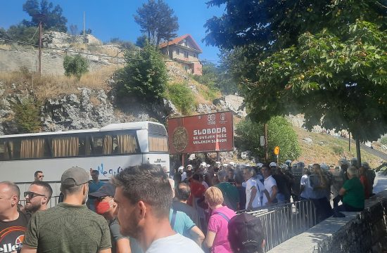 Crna Gora, Cetinje, 04.09.2021. blokada puta, policija, dan pred ustoličenje mitropolita Joanikija