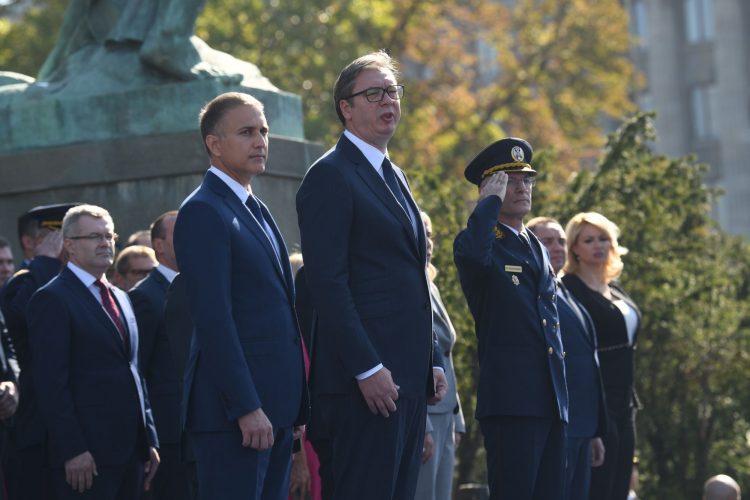 Promocija najmladjih oficira Vojske Srbije Aleksandar Vucic Nebojsa Stefanovic